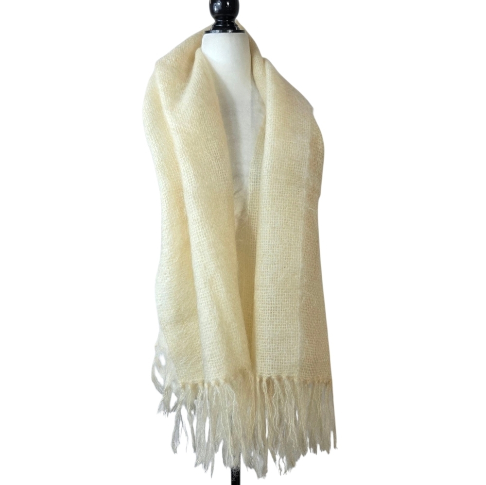 Tissage du Quebec weaved fringe wool scarf